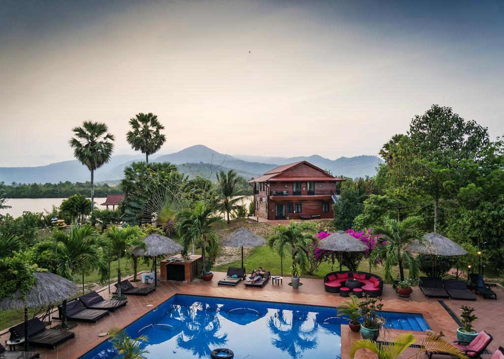 Villa Vedici Kampot Extérieur photo