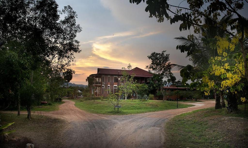 Villa Vedici Kampot Extérieur photo